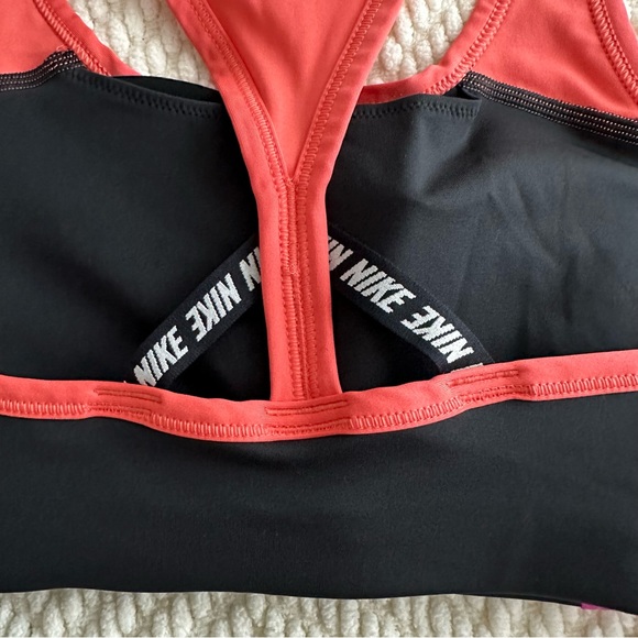 Nike Medium Support Training Sports Bra Size Medium - Picture 3 of 5